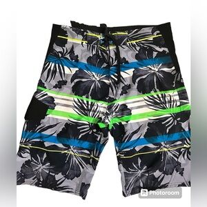 Burnside men’s board shorts
